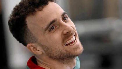 利物浦官方声明将为离世前锋若塔家人提供支持